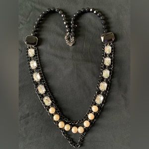 Black/pearl necklace